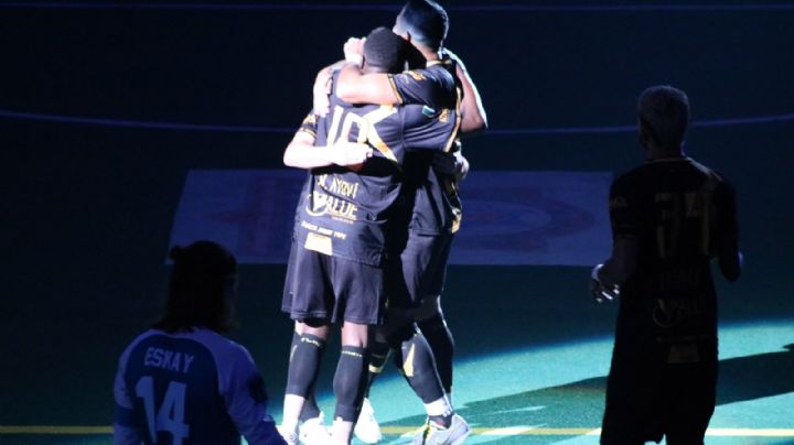 Ayoví y ‘Quick’ Mendoza anotan en victoria de Flash de Monterrey