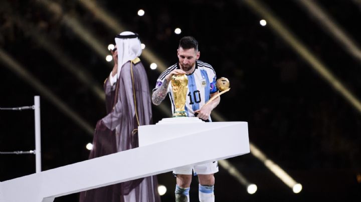 Messi dice que le "hubiese gustado" recibir la copa de manos de Maradona