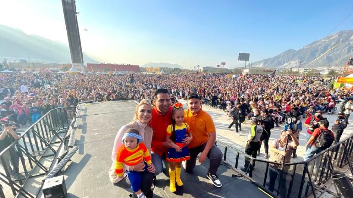 Celebran junto a Bely y Beto el Día de Reyes en Santa Catarina