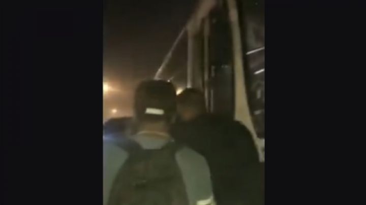 Camión de Ruta 13 se queda parado sobre vías del tren