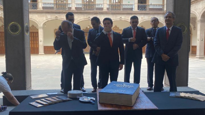 Celebra Samuel García primer aniversario de la nueva Constitución de Nuevo León