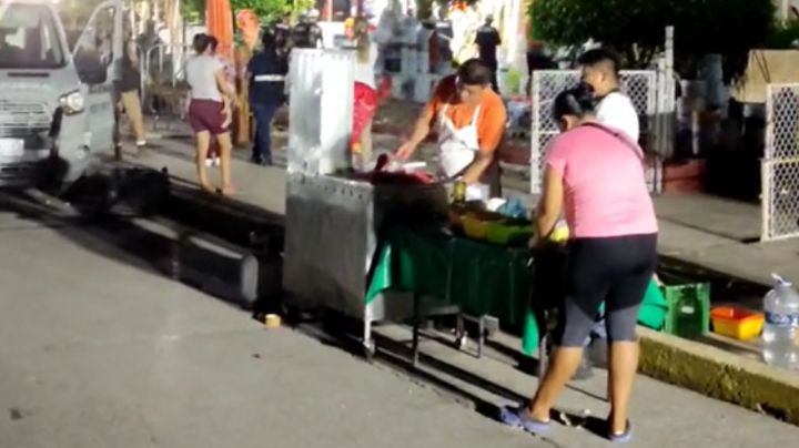 Taquero ofrece comida gratis a rescatistas en derrumbe de iglesia de Tamaulipas