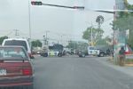 Motociclista se impacta con camión y muere su acompañante en Apodaca
