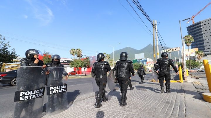 Dos mil policías, 250 patrullas y dos helicópteros blindarán Buen Fin en Monterrey