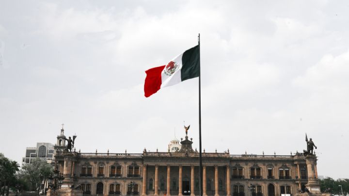 Calificadora modifica perspectiva de Estable a Positiva para Nuevo León