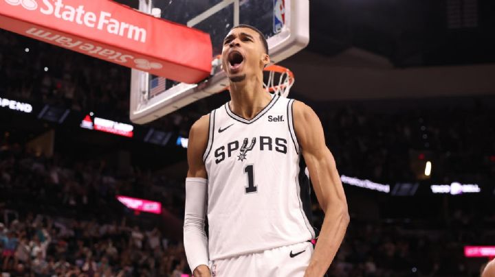 NBA: Multan a Wembanyama por arrojar el balón al público