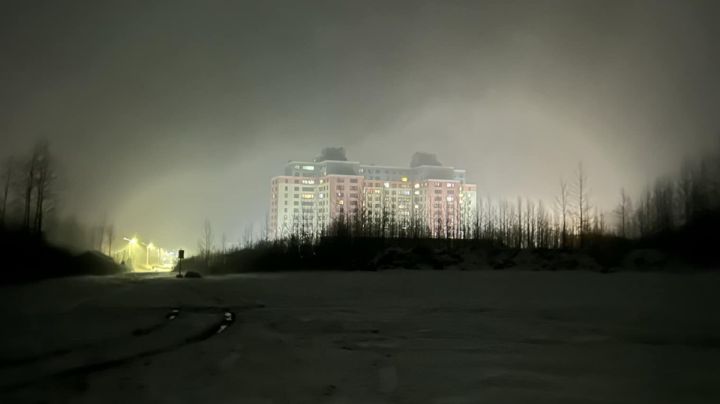 Hay osos polares en la calle: ¿Cómo se vive la noche polar en Alaska?