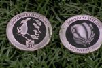 La NFL honra a John Madden con una moneda especial en Día de Acción de Gracias