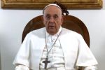 El Papa Francisco presenta una ligera mejoría