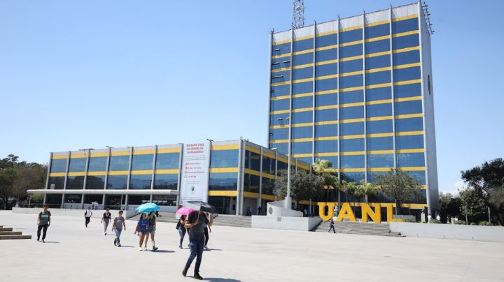 Reportan falta de luz y agua en Rectoría de la UANL