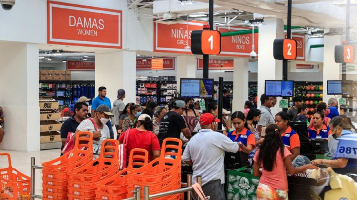 Reabren primeros cuatro supermercados en Acapulco tras paso de Otis