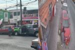 Patrulla impacta a auto y causa atropello de vecina en Santa Catarina