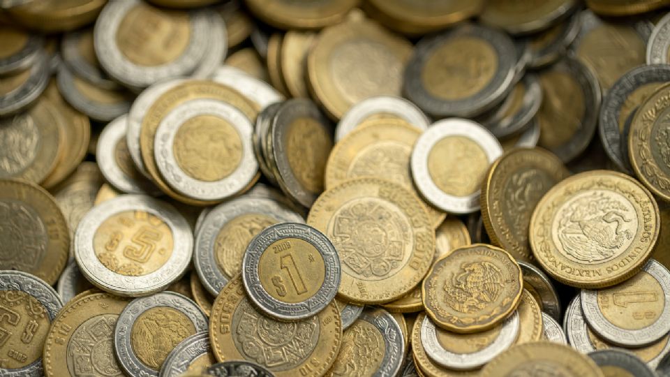 Pesos.