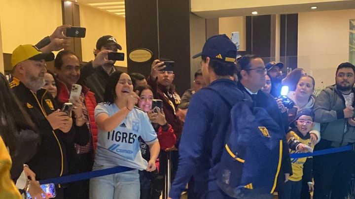 Aficionada se emociona y llora por conocer a Diego Lainez