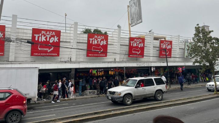Tras incendio en plaza TikTok Monterrey, locales vecinos operan con normalidad