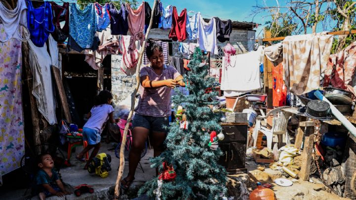 Habitantes de Acapulco dicen que serán fiestas amargas tras estragos del huracán Otis