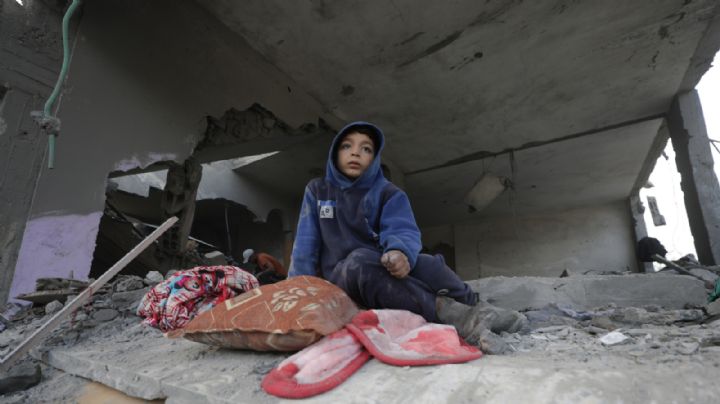 Ataque israelí a campo de refugiados de Gaza deja 70 muertos