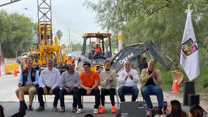 Adelanta Samuel García la llegada de una empresa de mayor inversión que Tesla