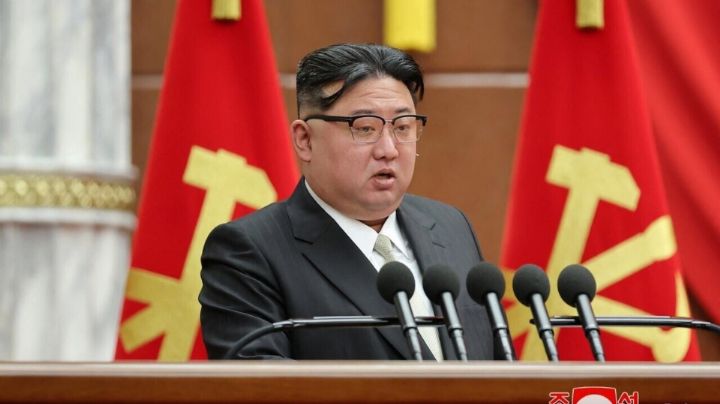 Kim Jong-un descarta reconciliación con Seúl y alista lanzar nuevos satélites de vigilancia
