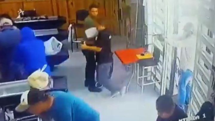 Captan tiroteo en comercio que deja a personas heridas
