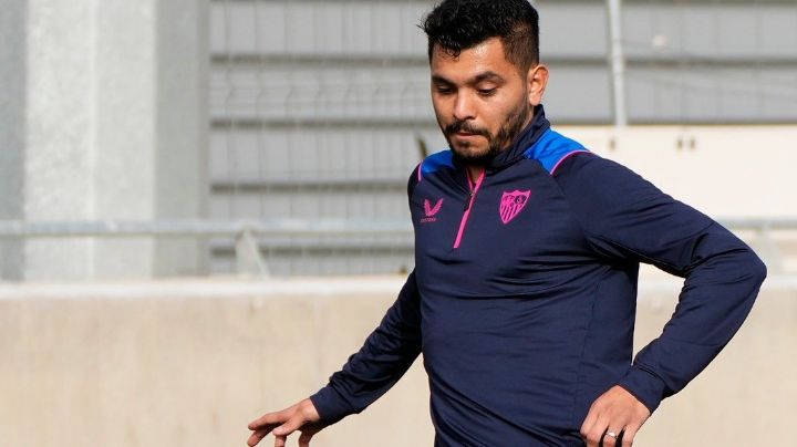 ‘Tecatito’ Corona vuelve a los entrenamientos tras 6 meses de baja