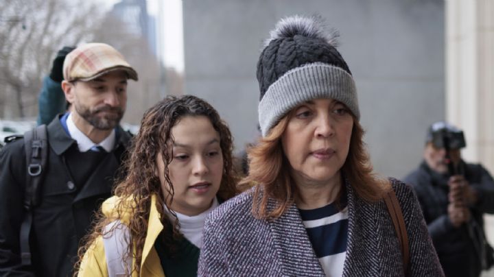 Recibe amparo la esposa de García Luna para descongelar sus cuentas