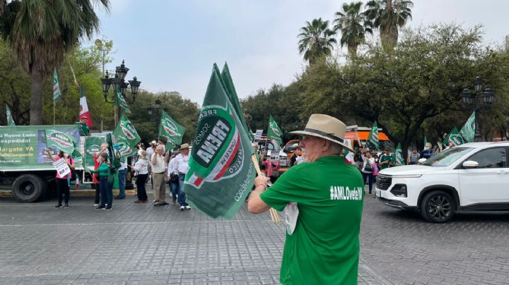 Marcha Frente Nacional en contra de AMLO en Monterrey