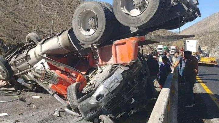 Choque múltiple provoca cierre de la autopista La Carbonera