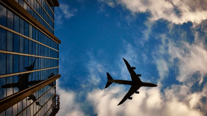 Seguridad del espacio aéreo mexicano ahora estará a cargo de la Sedena