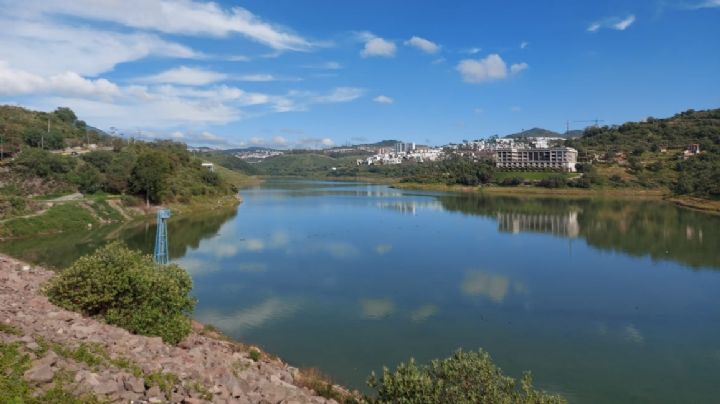 ¿El Nessie mexicano? Avistan extraña silueta en presa del Estado de México
