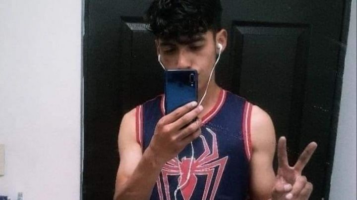 Joven es arrastrado por la corriente mientras descansaba en playa de Colima