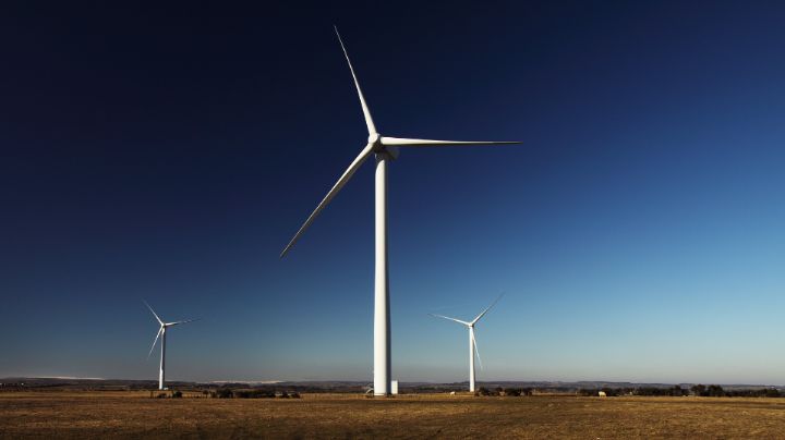 Ivan Rivas pide apoyo para crear Agencia de Energías Renovables