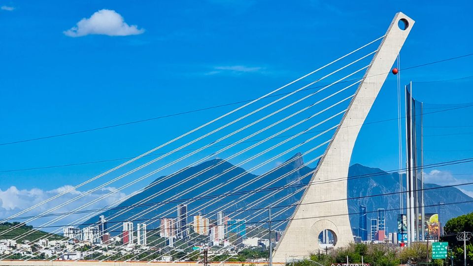 Puente Atirantado en San Pedro Garza García