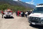 Rescatan a más de 100 personas en la Sierra de Santiago