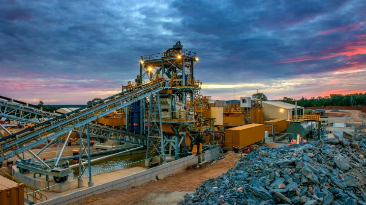 Aplazan diputados discusión de la reducción de concesiones mineras