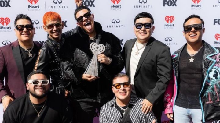 Usuarios de redes critican coreografía de Grupo Firme