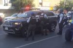 Detienen a 2 por robo de camioneta en el centro de Monterrey