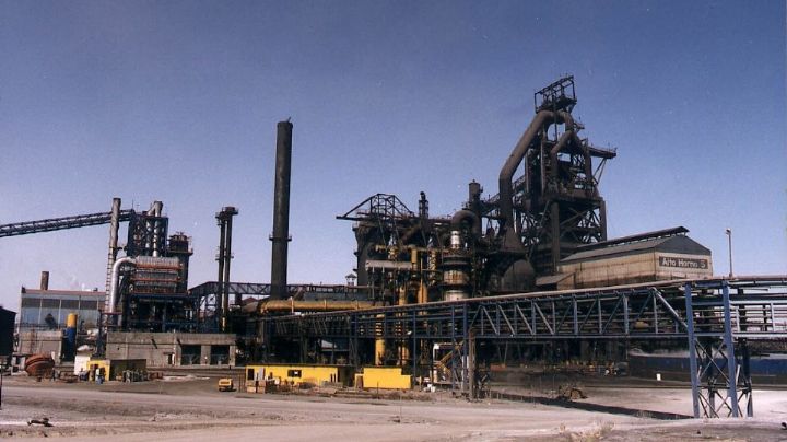 Trabajadores de Altos Hornos toman planta por falta de pago de salarios