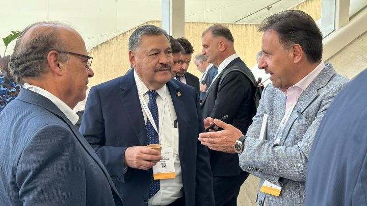 Asiste el rector de la UANL a foro internacional de líderes educativos