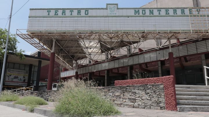 Dejan en el abandono al Teatro del IMSS en Monterrey