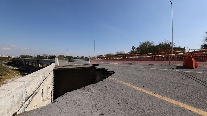 Limpian área de socavón en Morones Prieto, ¡pero aún no lo reparan!