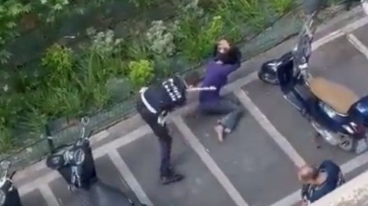 Captan brutal golpiza de policías a mujer trans en Italia