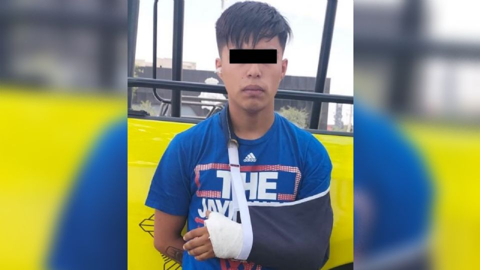 El hombre acudió a la casa de su ex pareja y presuntamente la golpeó a patadas.