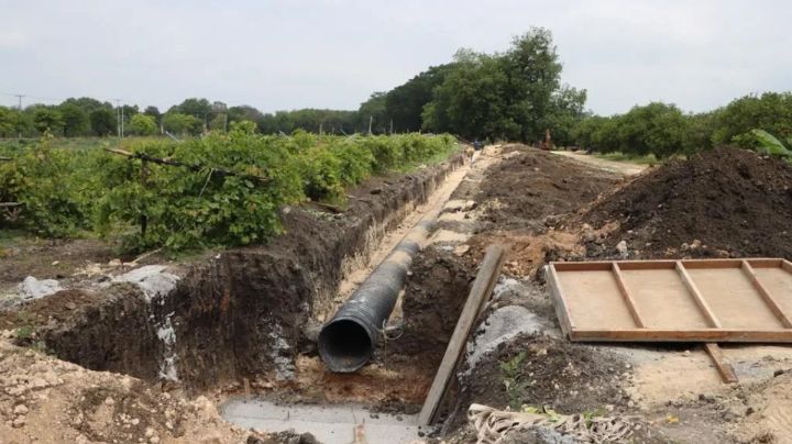 Después de 100 años reemplazan tubería en zona agrícola de Montemorelos
