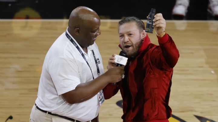 Conor McGregor golpea y deja herida a la mascota de los Heat