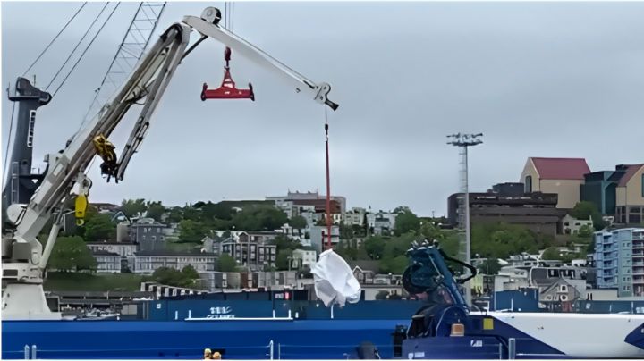 Restos del submarino Titán llegan a Canadá diez días después de la implosión
