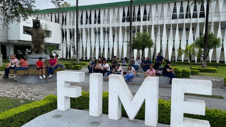 Aspirantes presentan examen de admisión para la UANL