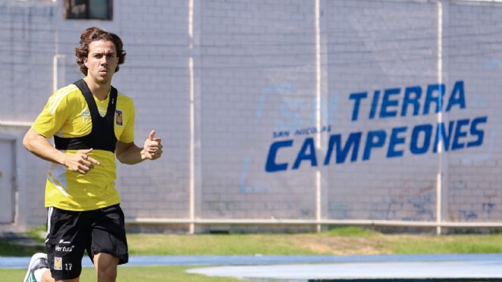 Sebastián Córdova regresa al trabajo en cancha