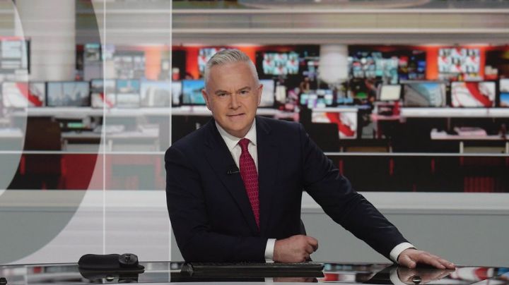 Huw Edwards, presentador de BBC, es acusado de pagar por fotos de menores