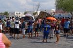 Camioneta atropella a personas que estaban en una parada de camiones en Juárez